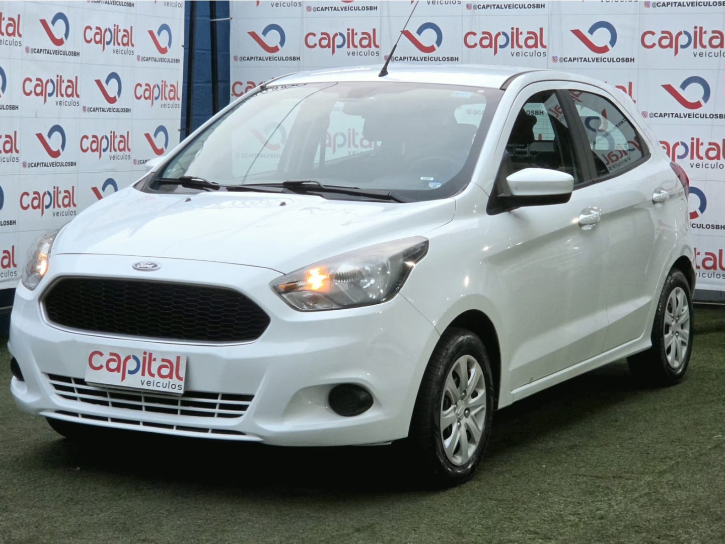 FORD KA