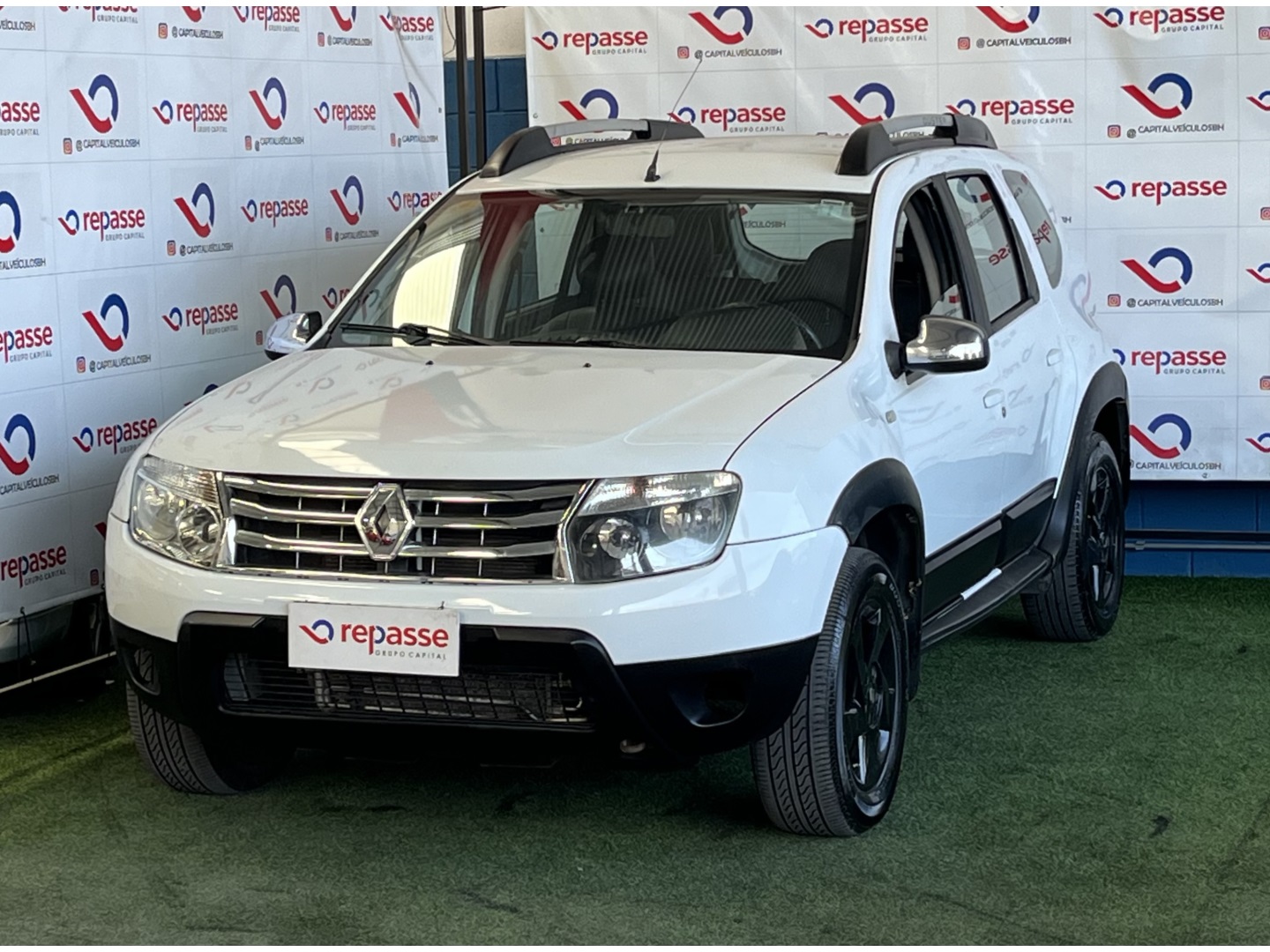 RENAULT DUSTER