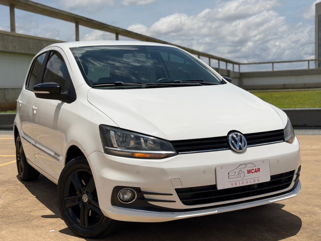 VOLKSWAGEN FOX 1.6 MSI HIGHLINE 16V FLEX 4P MANUAL