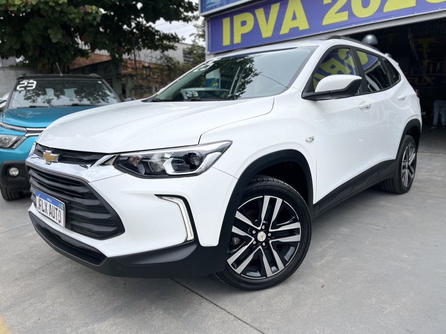 CHEVROLET TRACKER