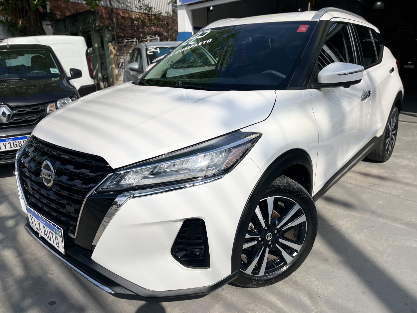 NISSAN KICKS