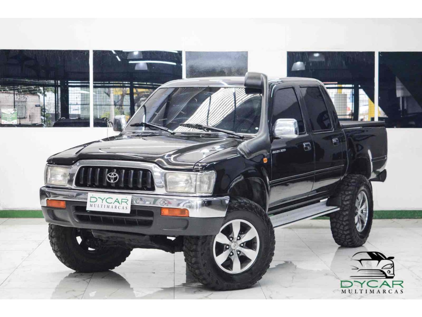 TOYOTA HILUX 3.0 SRV 4X4 CD 16V TURBO DIESEL 4P MANUAL
