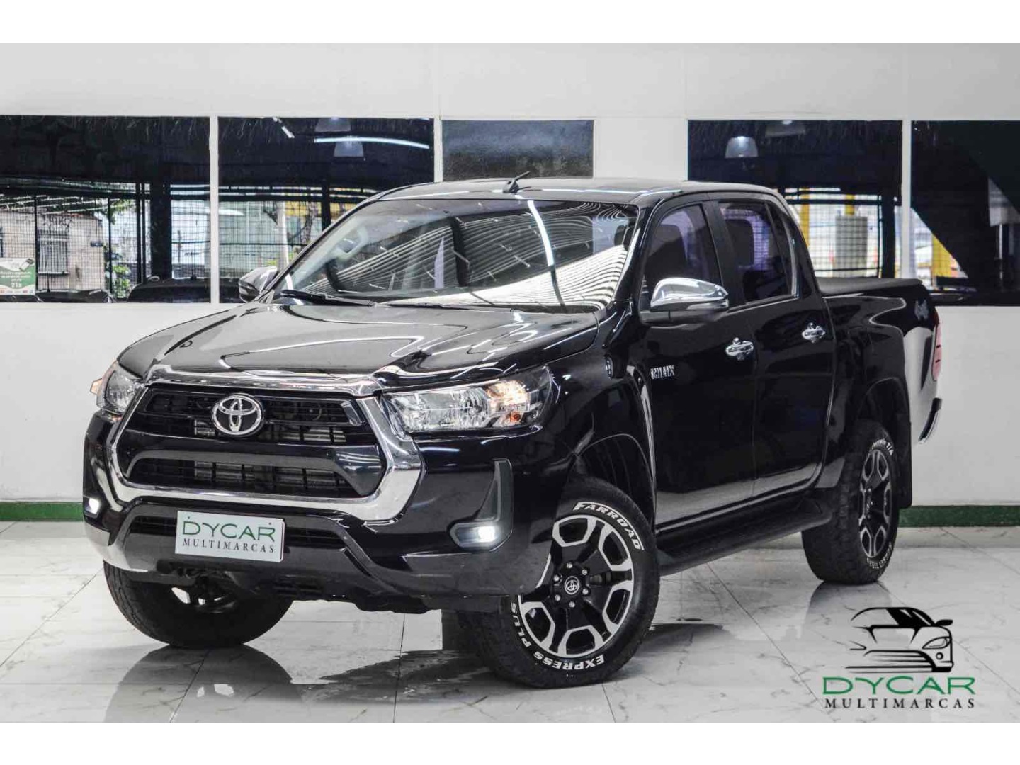 TOYOTA HILUX 2.8 D-4D TURBO DIESEL CD SRV 4X4 AUTOMÁTICO