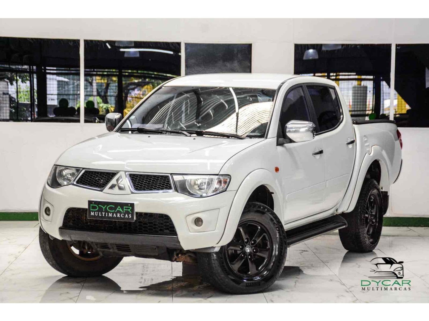 MITSUBISHI L200 TRITON 3.2 HPE 4X4 CD 16V TURBO INTERCOOLER DIESEL 4P AUTOMÁTICO