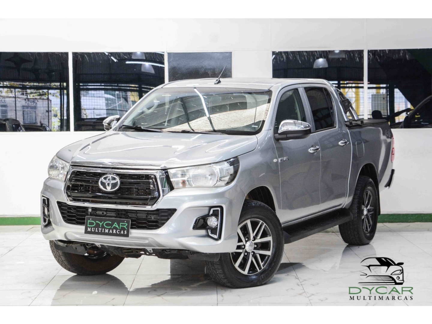 TOYOTA HILUX 2.8 STD 4X4 CD 16V DIESEL 4P MANUAL