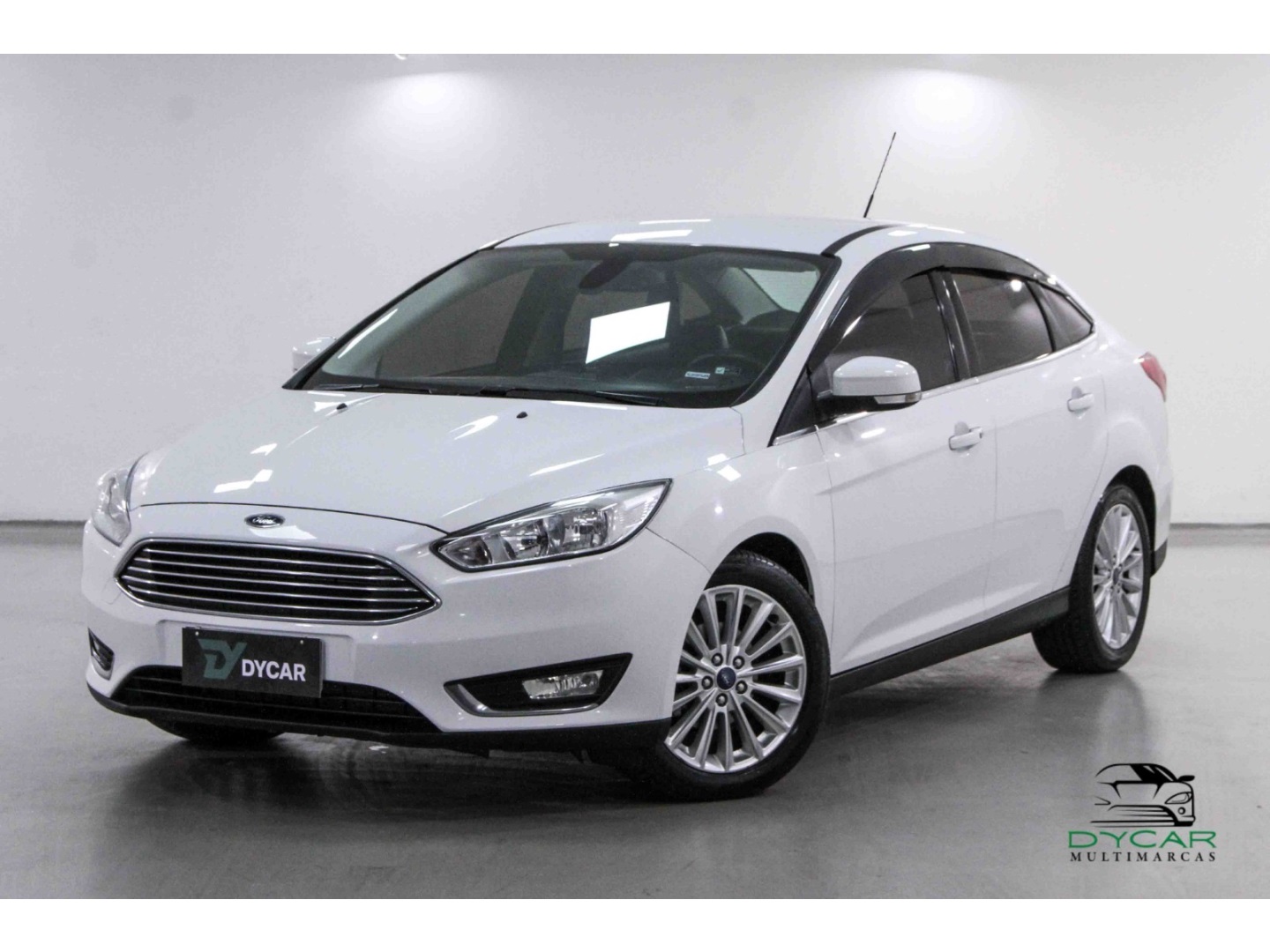 FORD FOCUS 2.0 TITANIUM FASTBACK 16V FLEX 4P POWERSHIFT