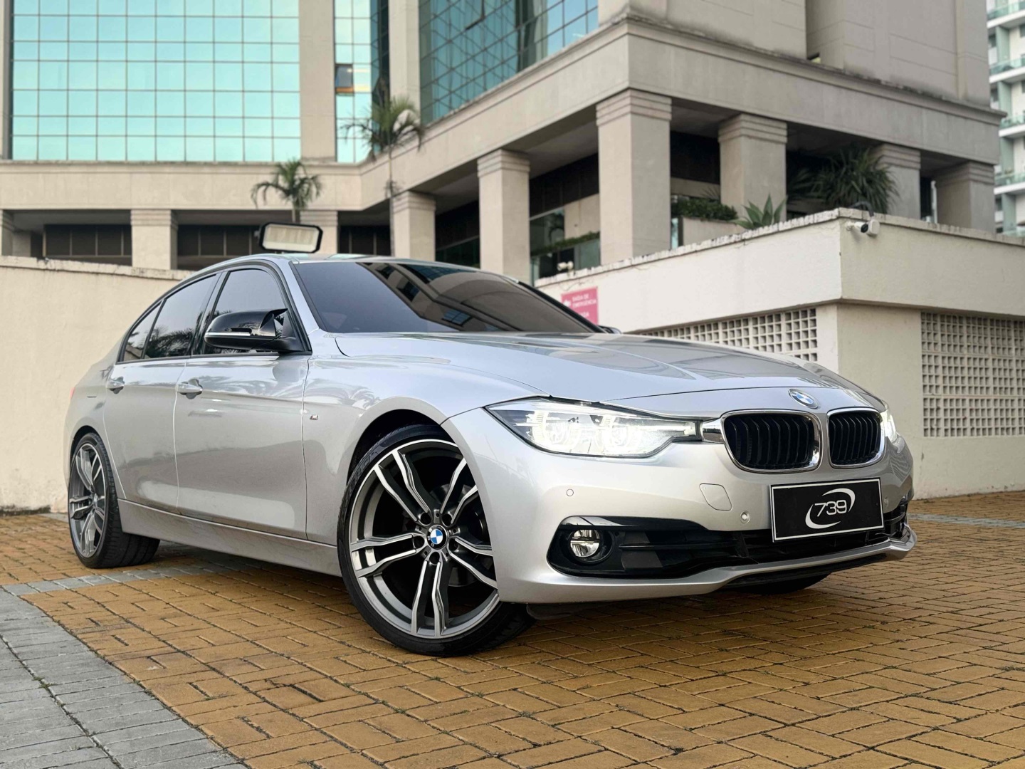 739 AUTOMÓVEIS: BMW 320i 2018 - 2.0 SPORT GP 16V TURBO ACTIVE FLEX 4P ...