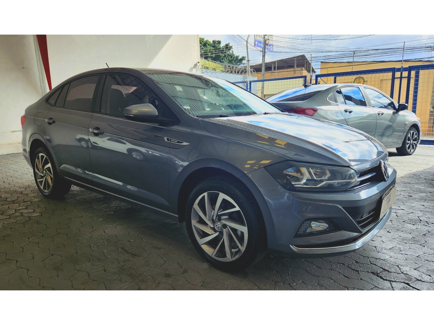 VOLKSWAGEN VIRTUS
