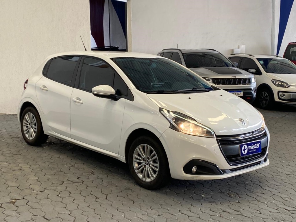 PEUGEOT 208 1.2 ACTIVE 12V FLEX 4P MANUAL