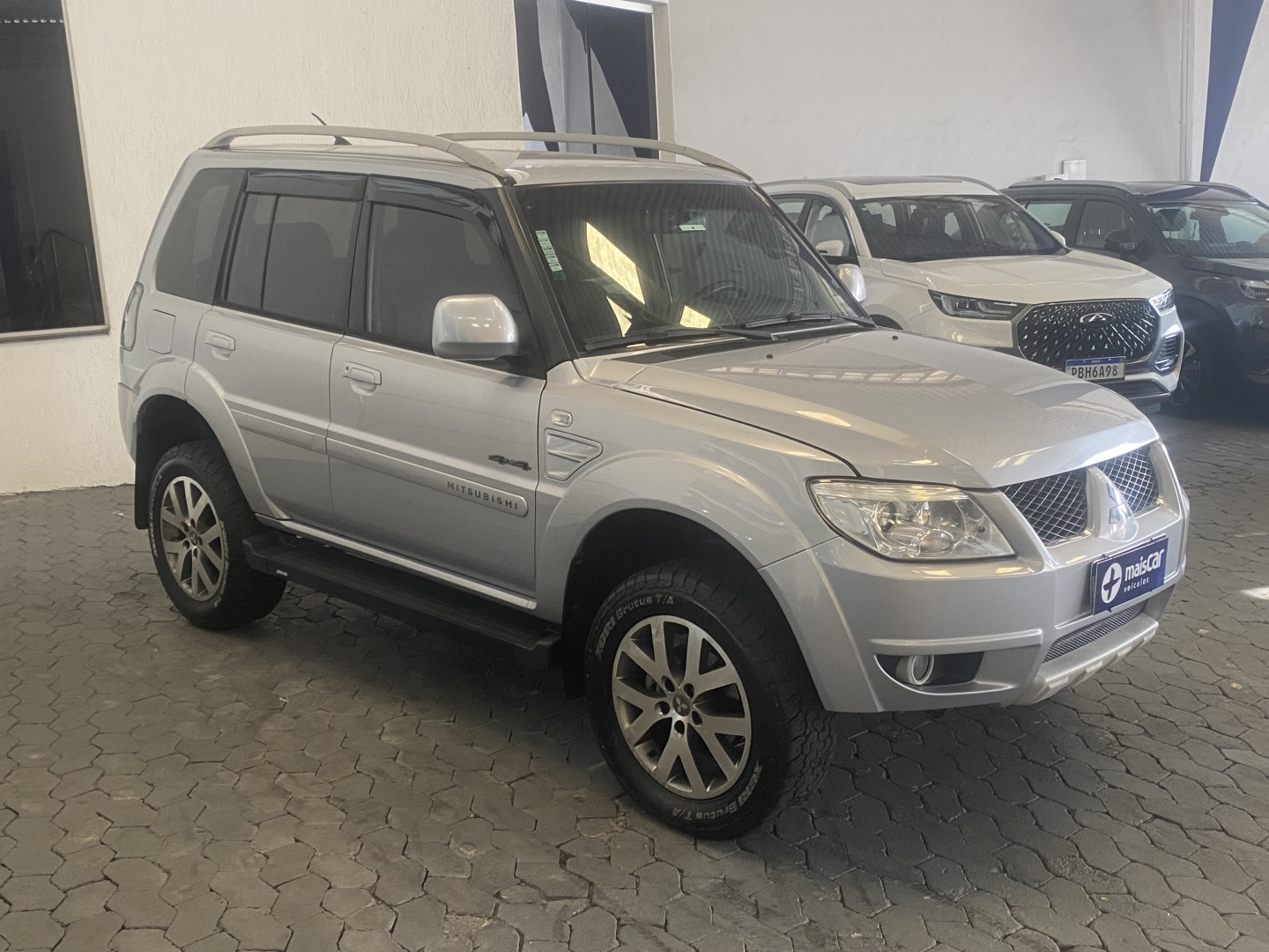 MITSUBISHI PAJERO TR4 2.0 4X4 16V 140CV FLEX 4P AUTOMÁTICO
