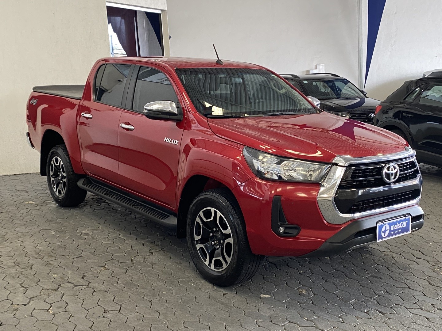 TOYOTA HILUX 2.8 D-4D TURBO DIESEL CD SRV 4X4 AUTOMÁTICO