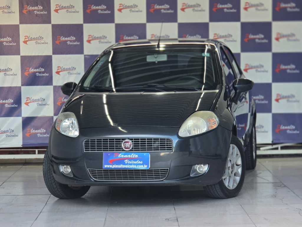 FIAT PUNTO 1.8 HLX 8V FLEX 4P MANUAL