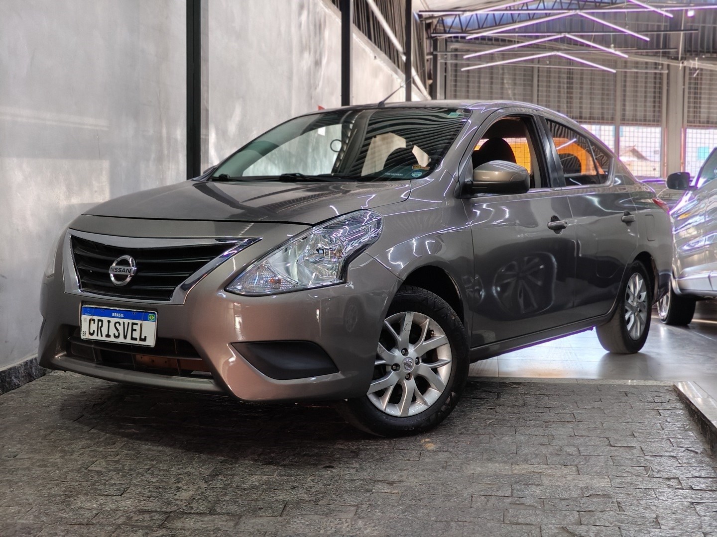 NISSAN VERSA