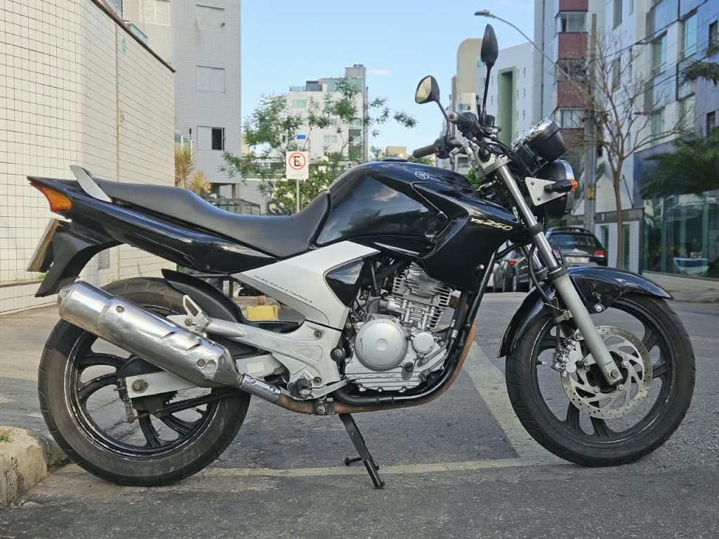 YAMAHA YS 250 FAZER