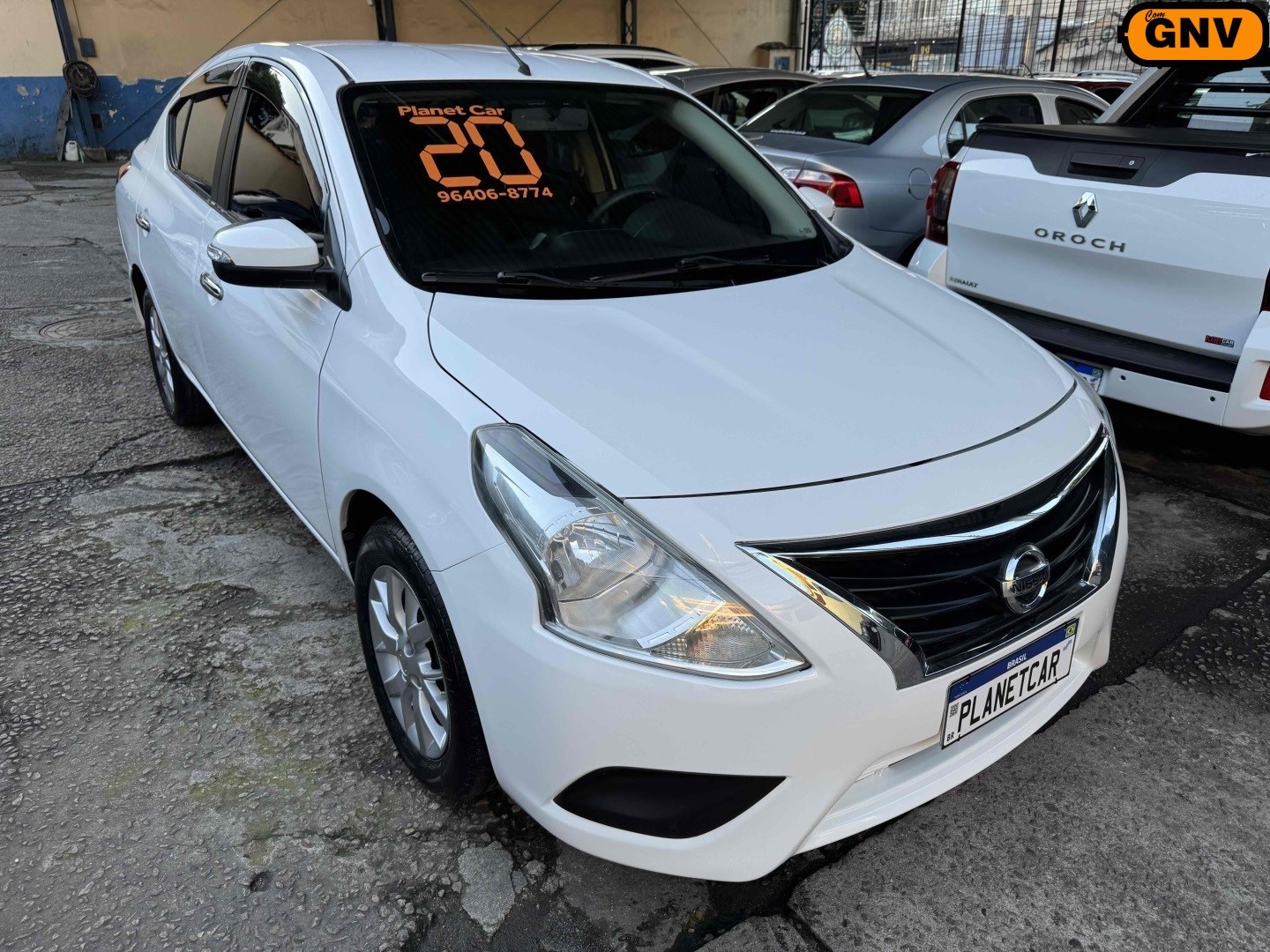NISSAN VERSA
