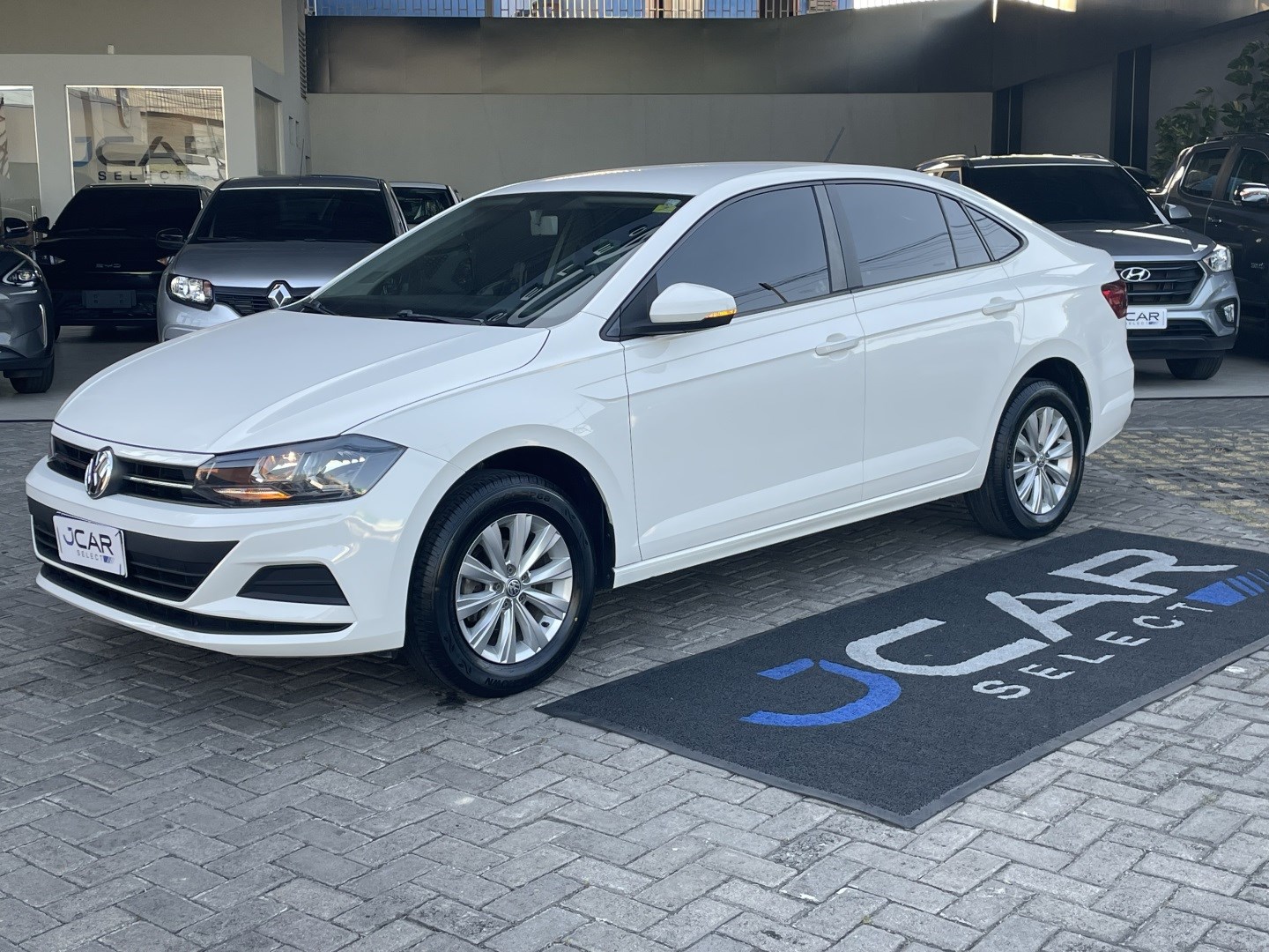 VOLKSWAGEN VIRTUS