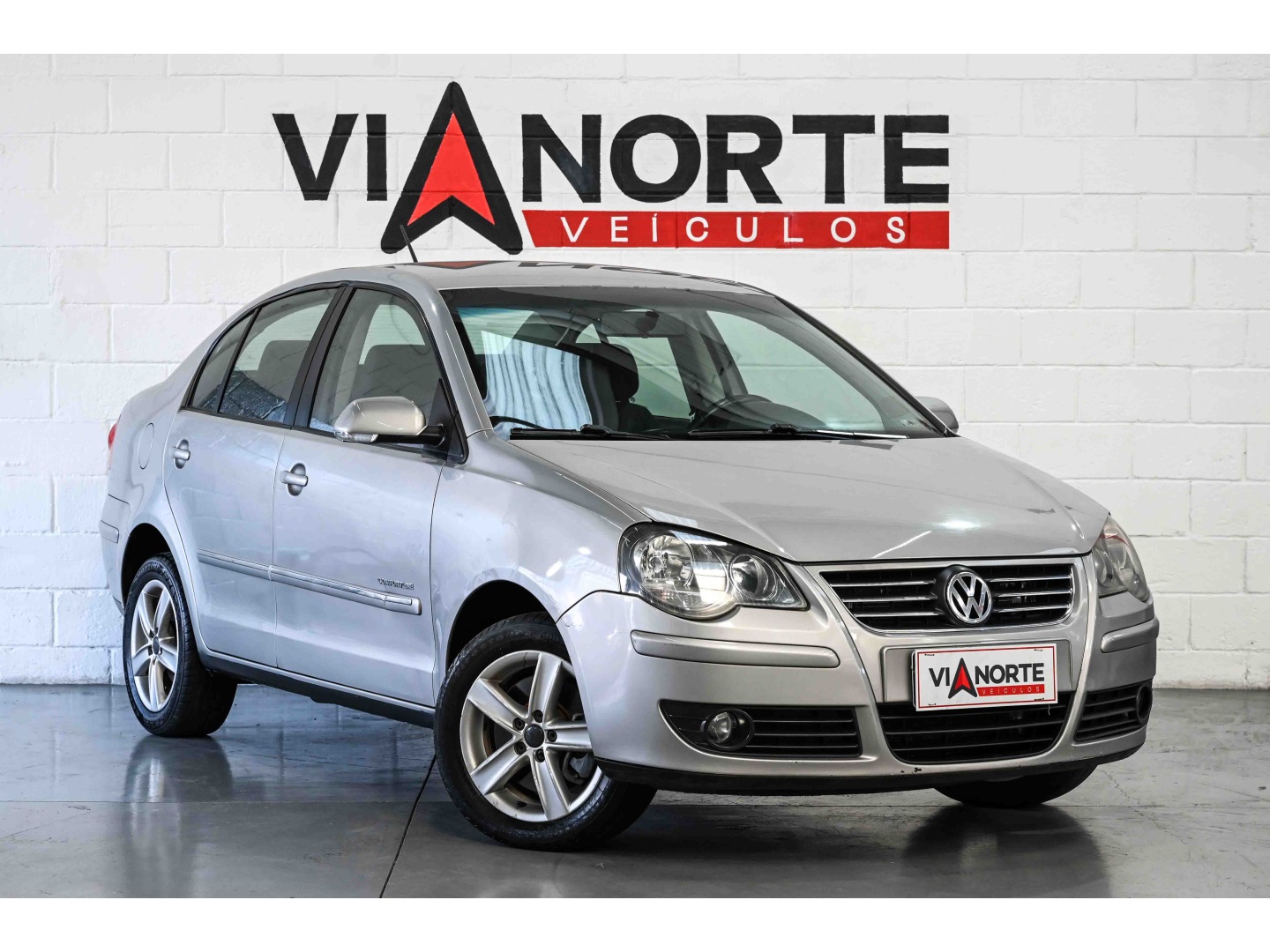 VOLKSWAGEN POLO SEDAN 2.0 MI COMFORTLINE 8V FLEX 4P MANUAL