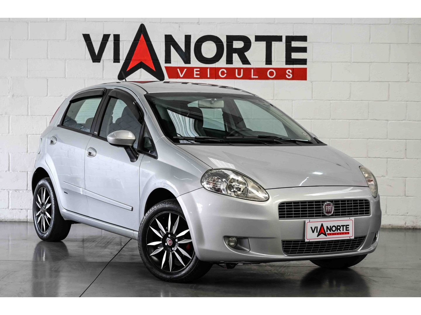 FIAT PUNTO 1.6 ESSENCE 16V FLEX 4P MANUAL