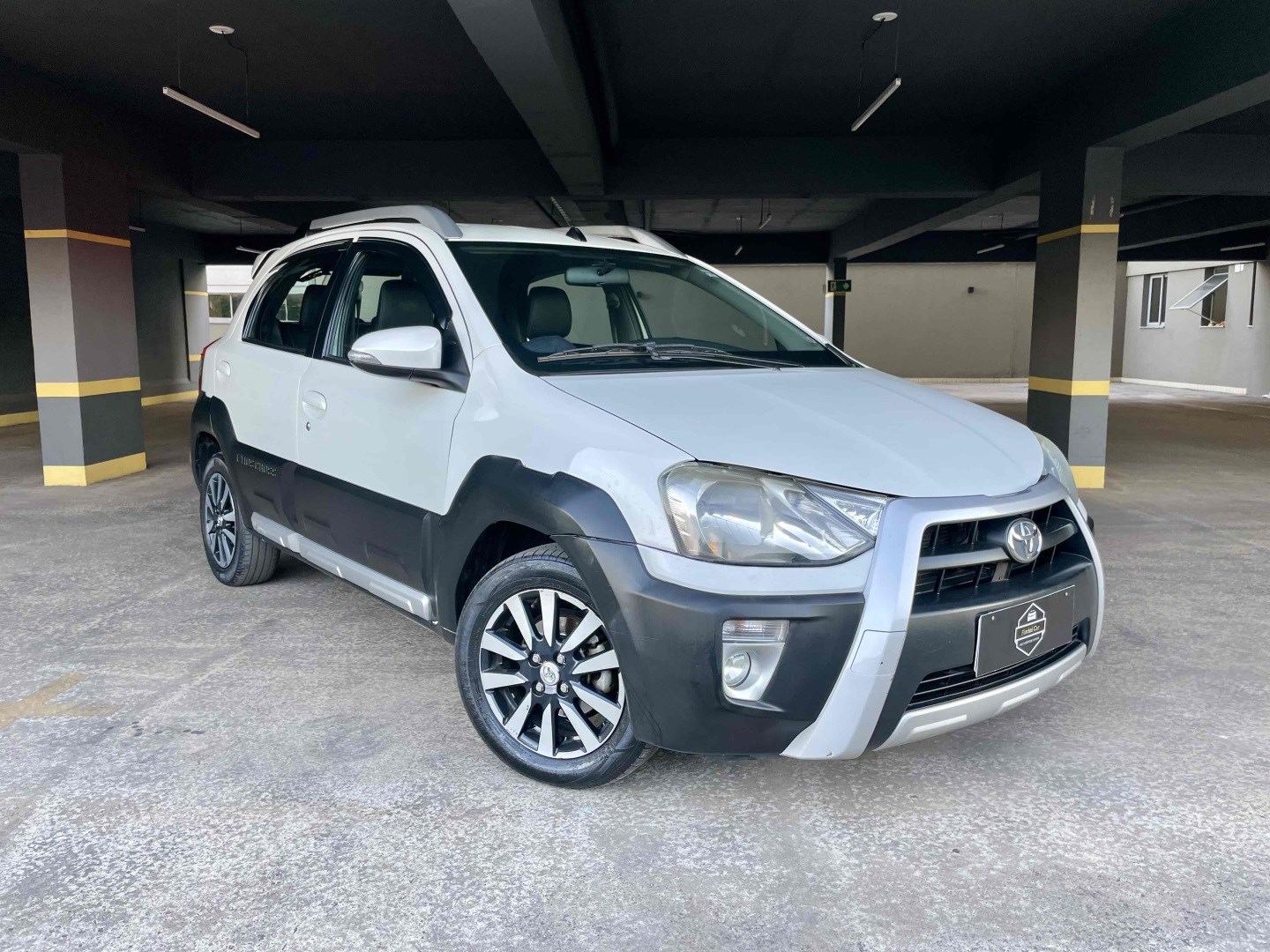 TOYOTA ETIOS CROSS