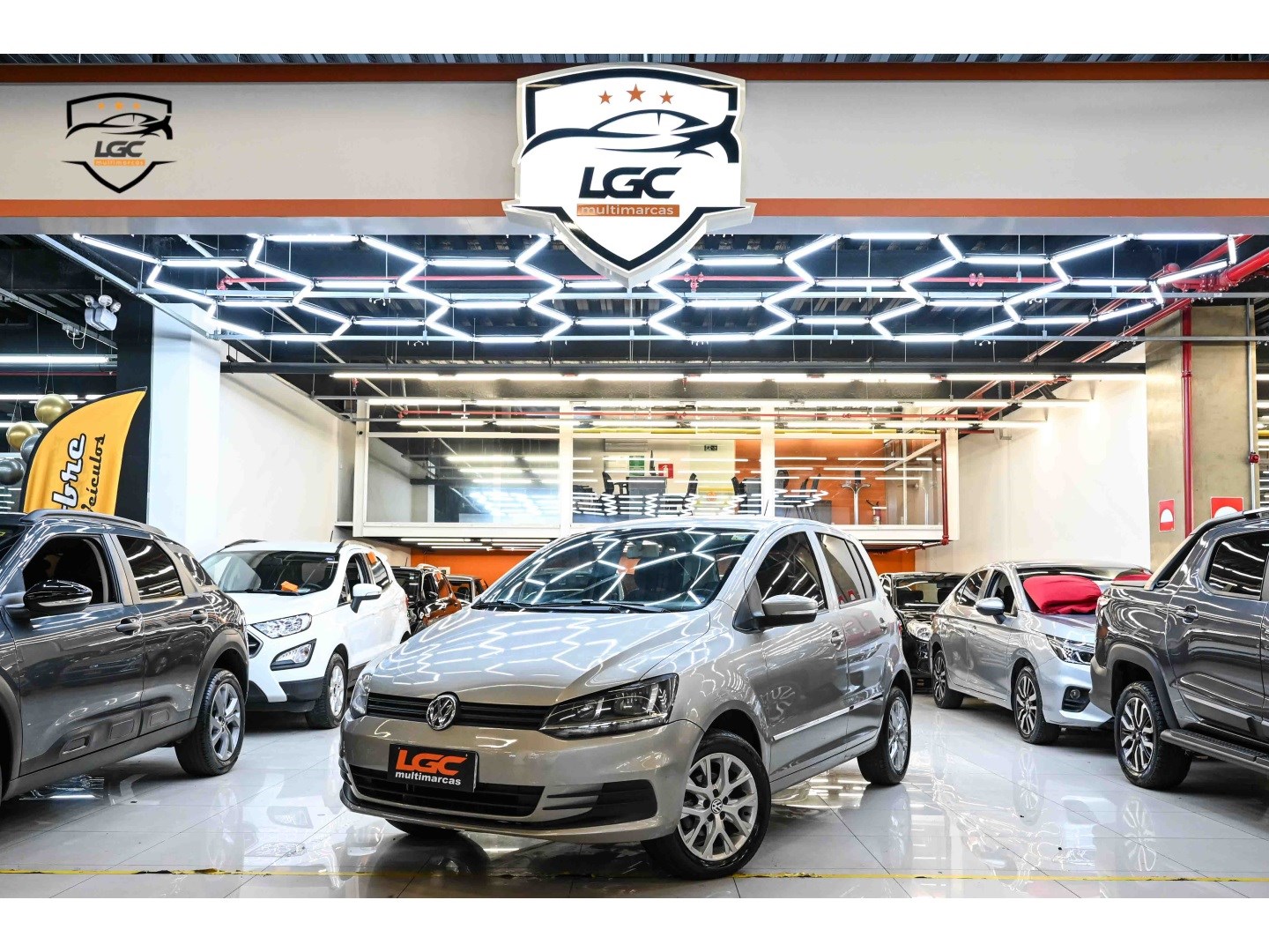 VOLKSWAGEN FOX 1.0 MI TRENDLINE 8V FLEX 4P MANUAL