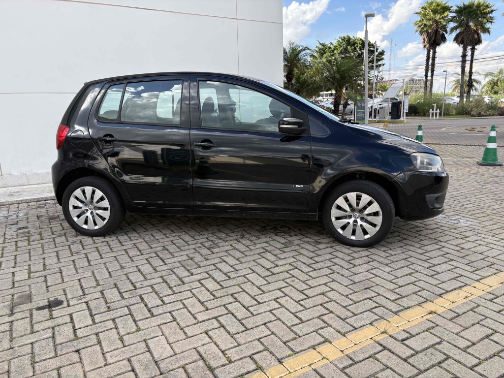 VOLKSWAGEN FOX 1.6 I- TREND 8V MANUAL