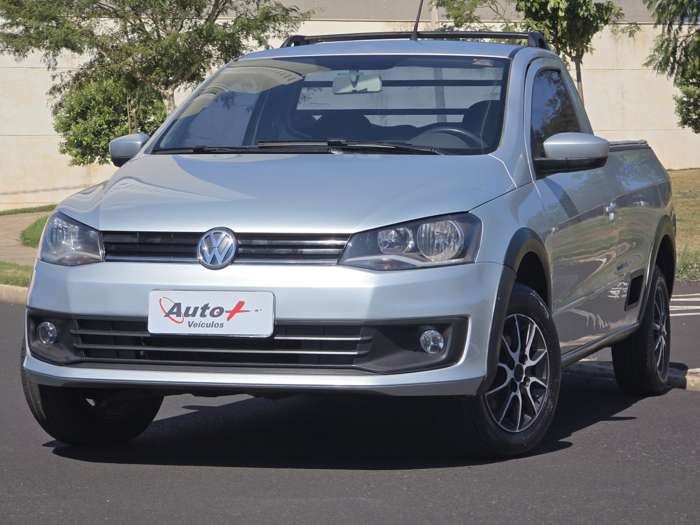 Auto mais Veiculos: VOLKSWAGEN SAVEIRO 2014 - 1.6 MI CS 8V FLEX 2P