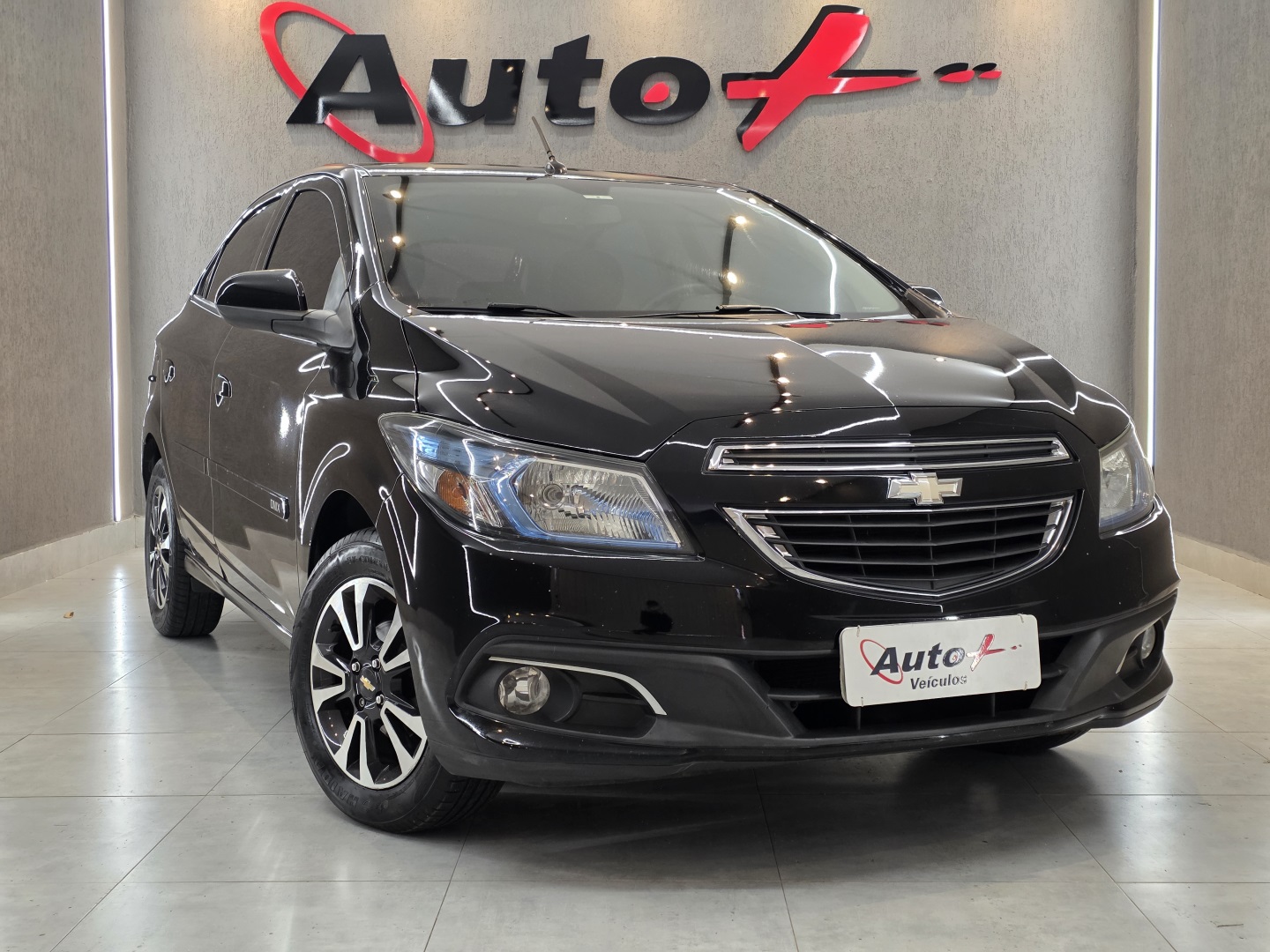Chevrolet Onix 2014