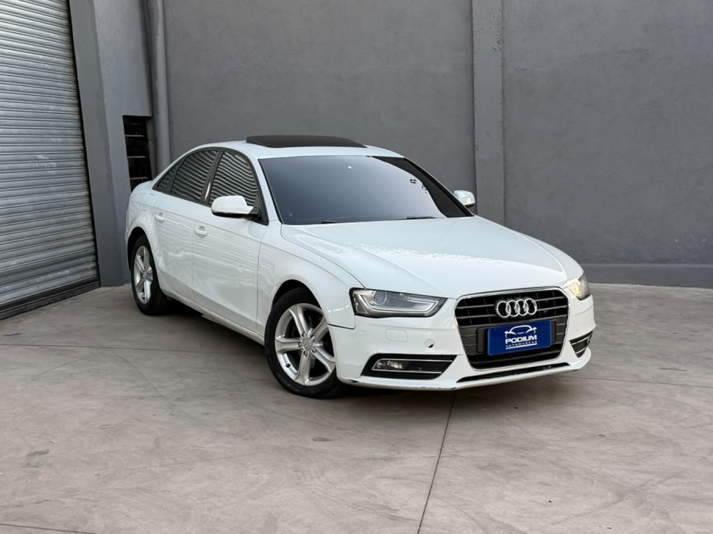 AUDI A4 2.0 TFSI AMBIENTE AVANT 180CV GASOLINA 4P MULTITRONIC