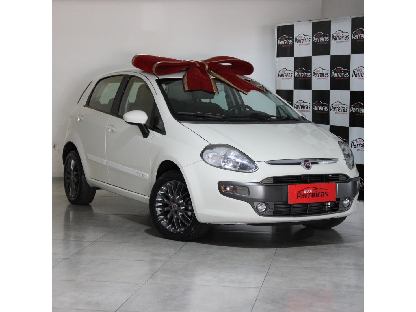 FIAT PUNTO 1.6 ESSENCE 16V FLEX 4P AUTOMATIZADO