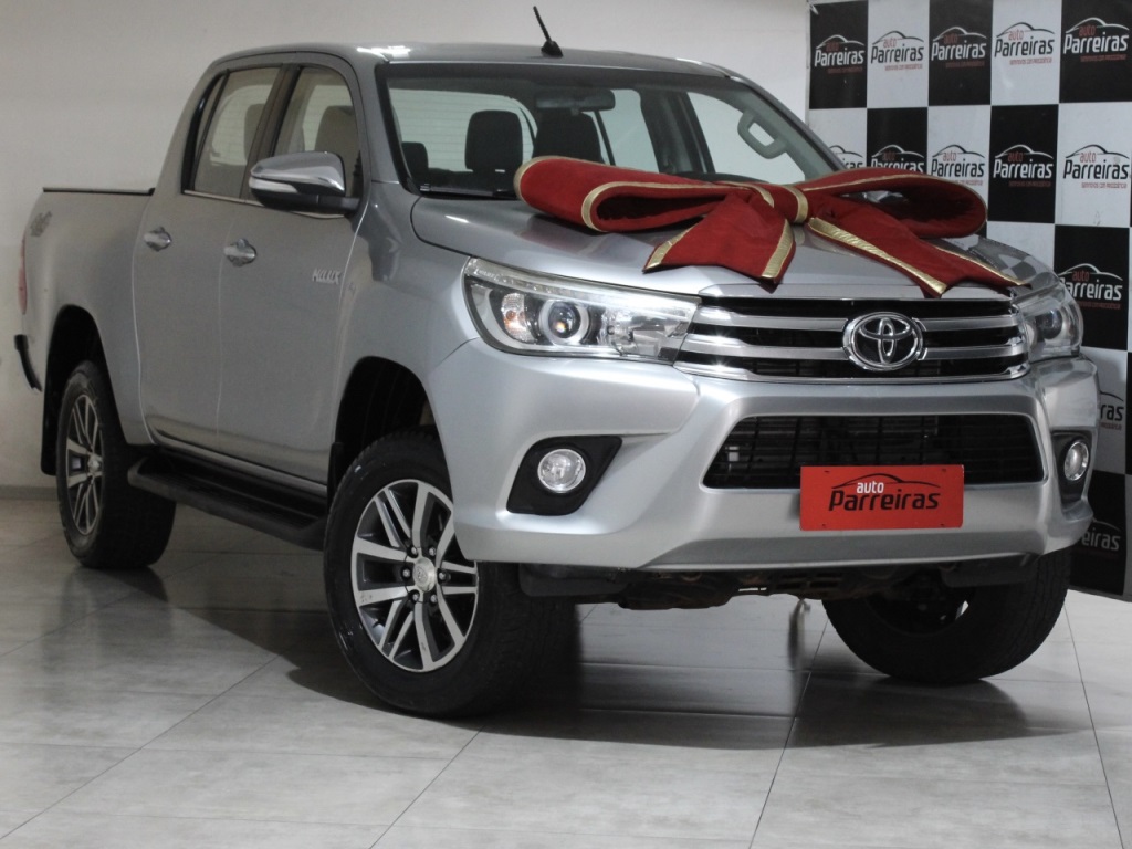 TOYOTA HILUX 2.8 SRX 4X4 CD 16V DIESEL 4P AUTOMÁTICO