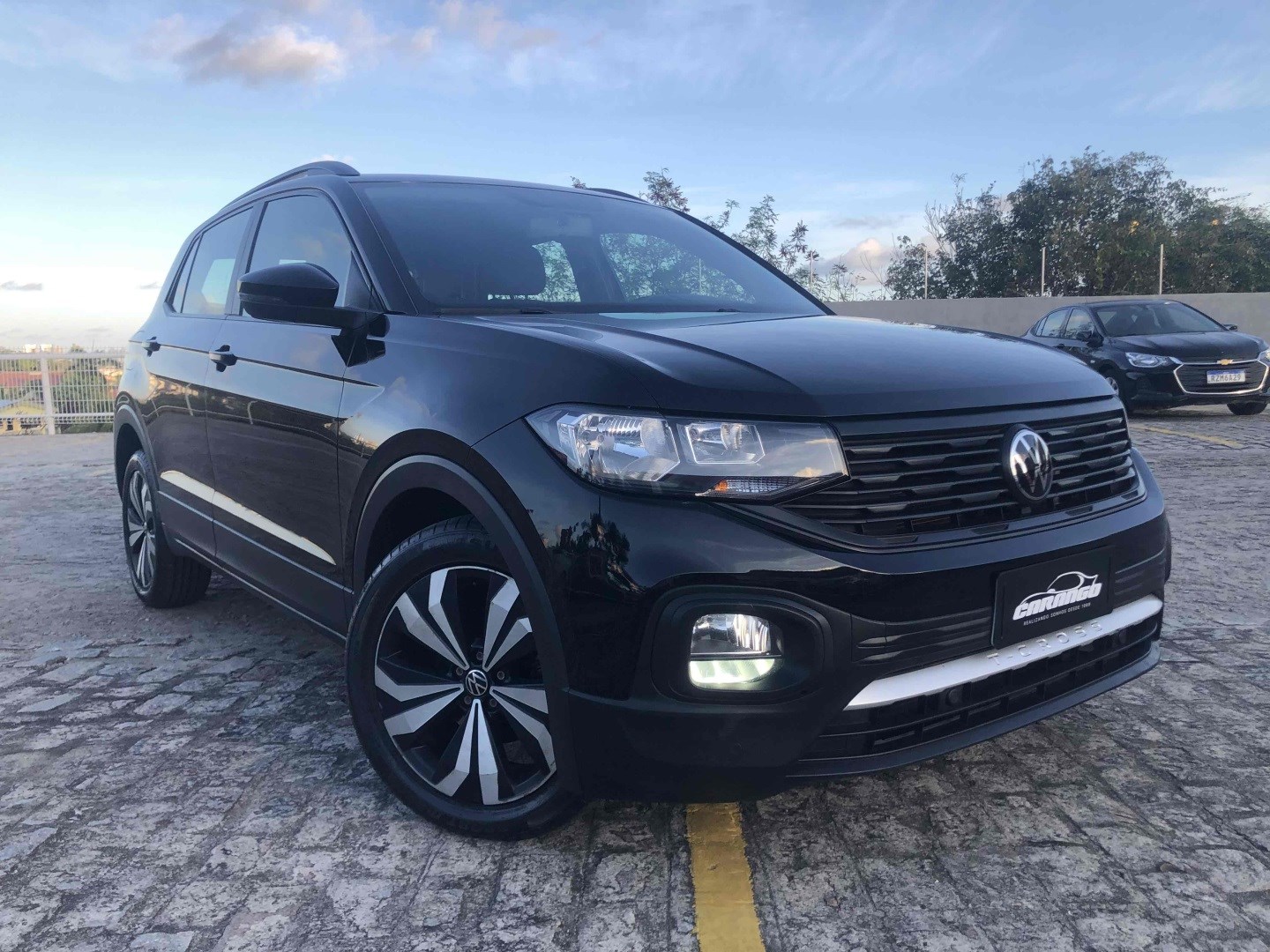 VOLKSWAGEN T-CROSS 1.0 200 TSI TOTAL FLEX AUTOMÁTICO