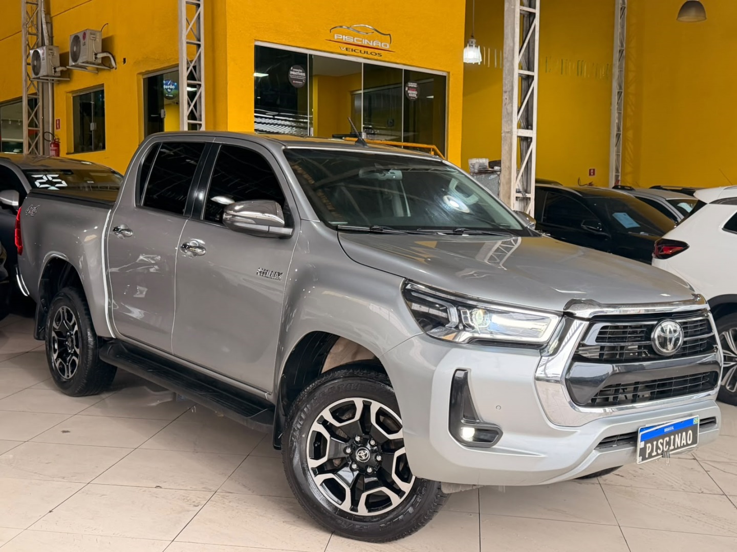 Toyota Hilux 2.8 D 4d Turbo Diesel Cd Srx 4X4 Automático - foto 3