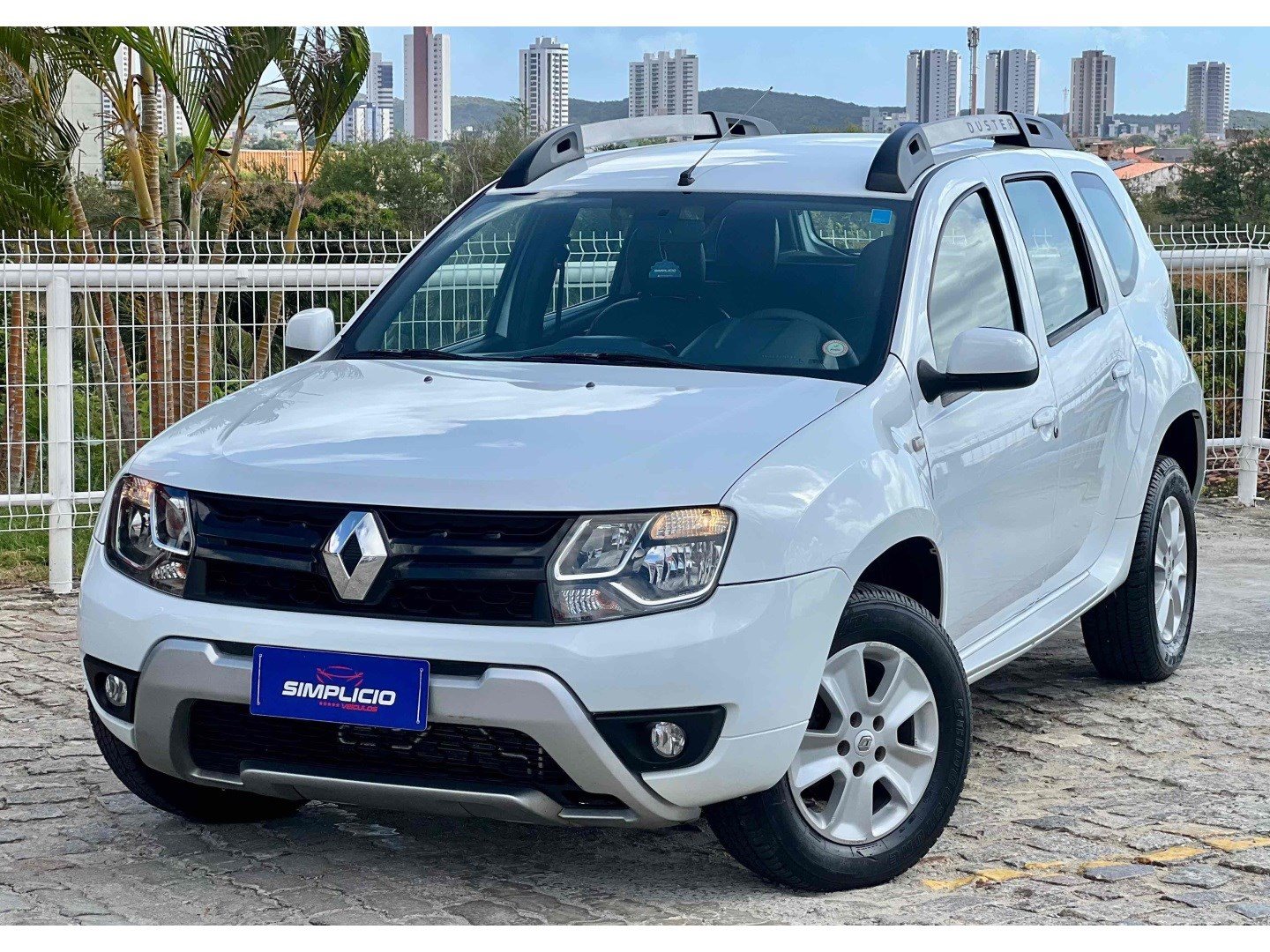 RENAULT DUSTER 2.0 DYNAMIQUE 4X2 16V FLEX 4P AUTOMÁTICO