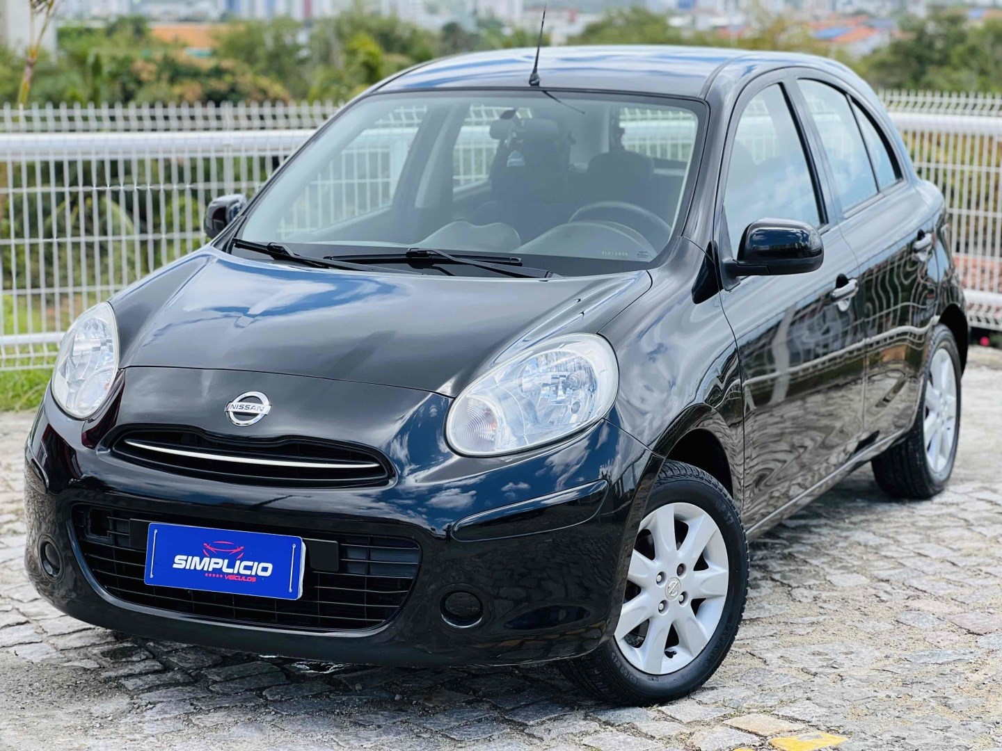 NISSAN MARCH 1.0 16V FLEX 4P MANUAL