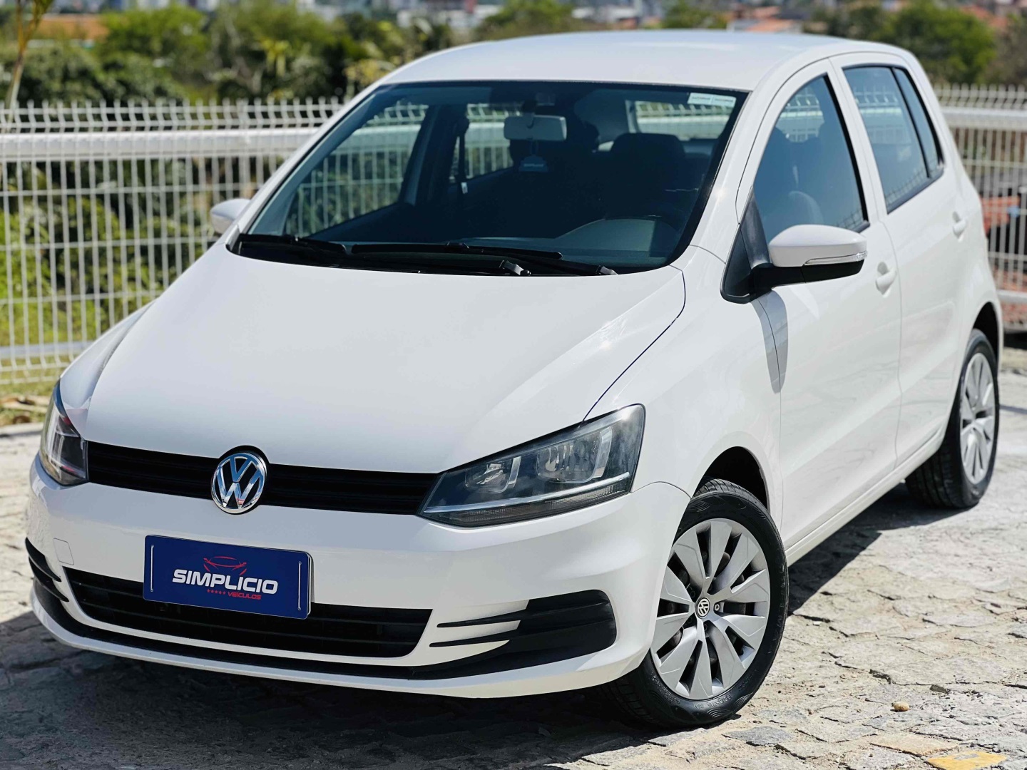 VOLKSWAGEN FOX 1.0 MI TRENDLINE 8V FLEX 4P MANUAL