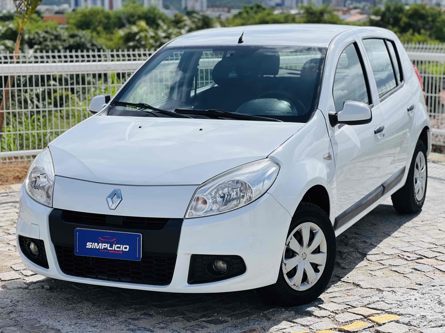 RENAULT SANDERO 1.0 EXPRESSION 16V FLEX 4P MANUAL