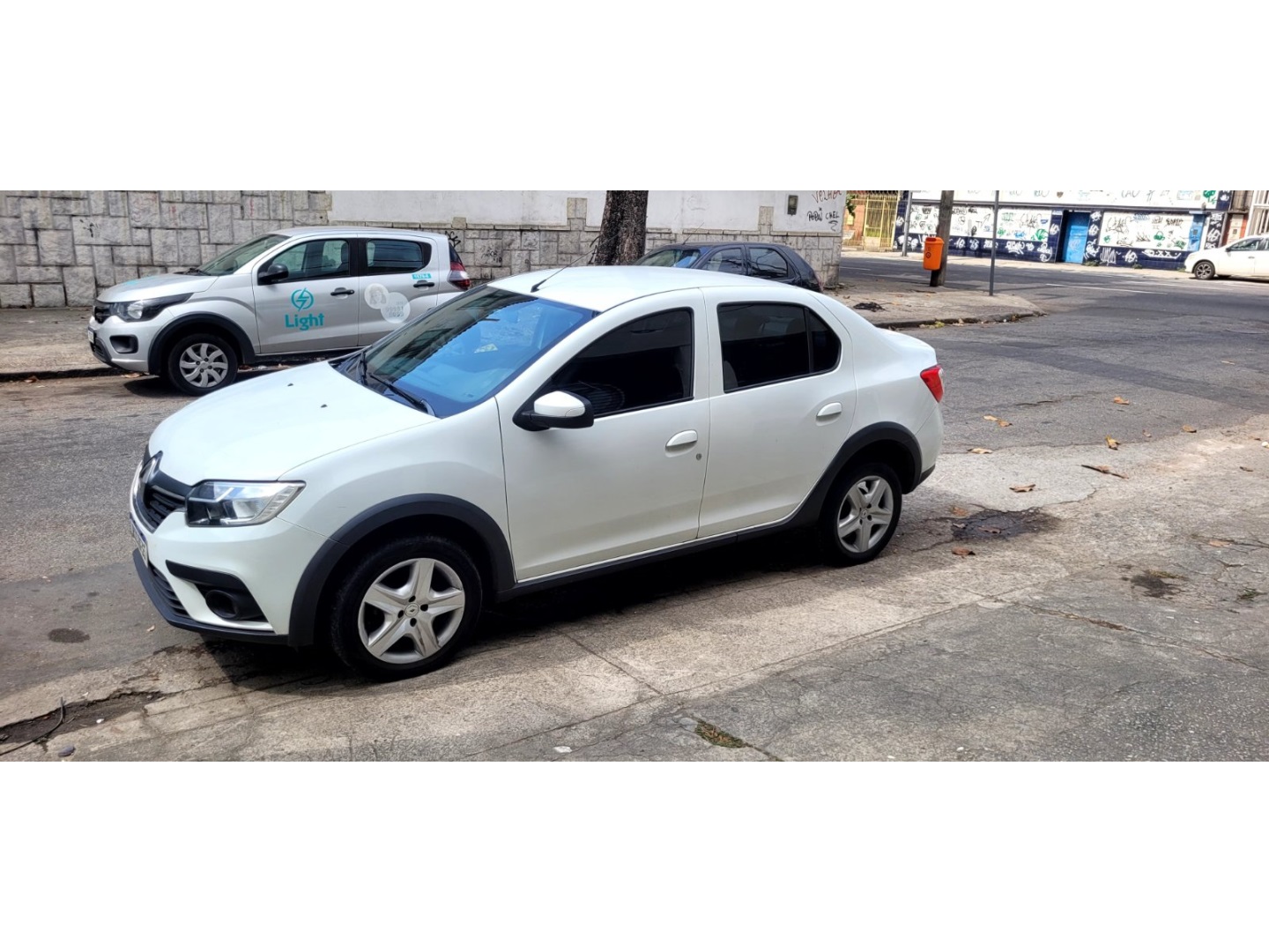 RENAULT LOGAN