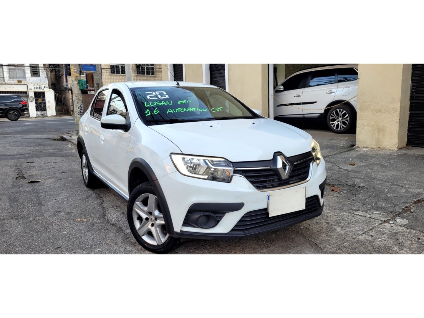 RENAULT LOGAN