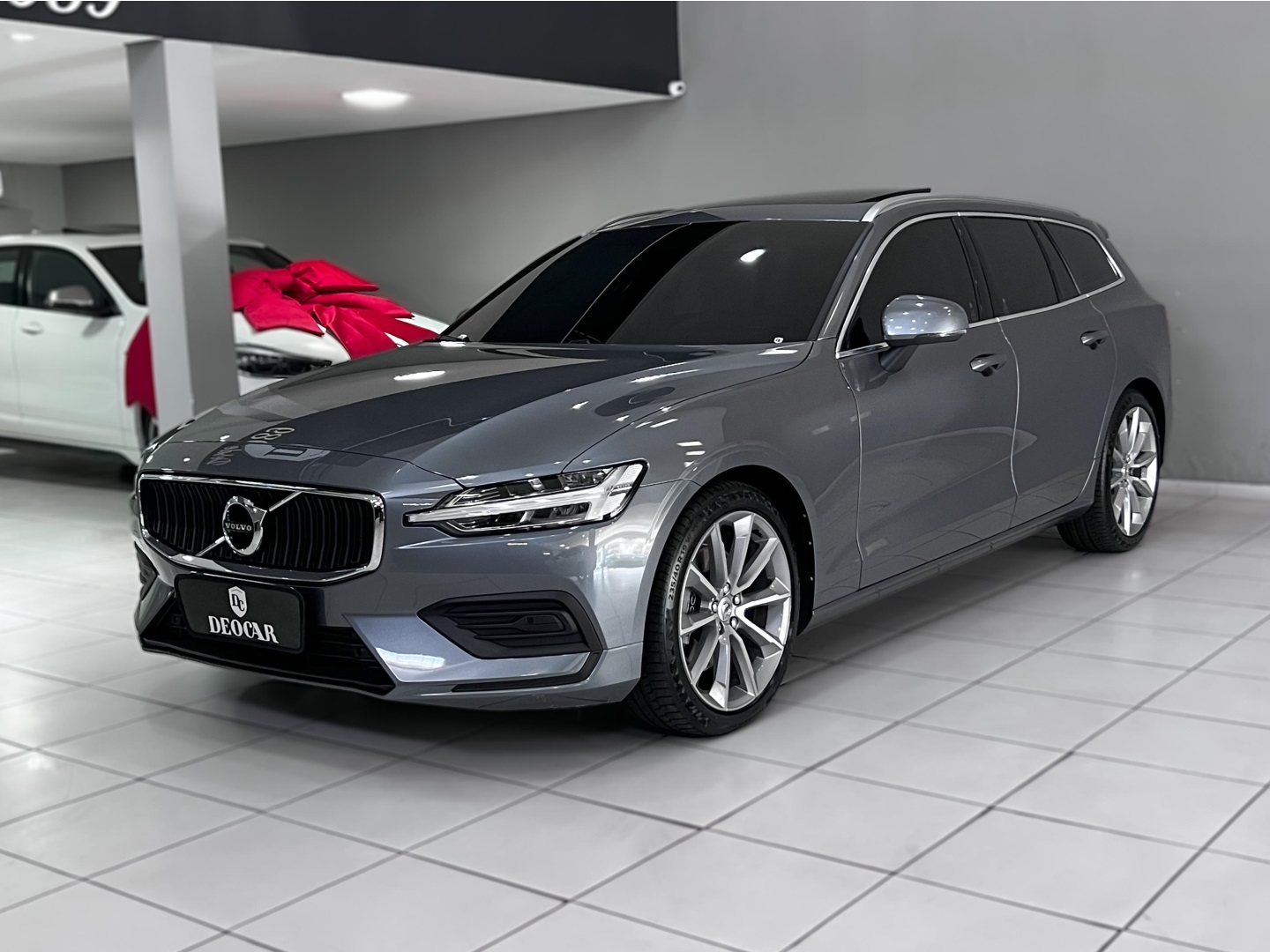 VOLVO V60 2.0 T5 GASOLINA MOMENTUM GEARTRONIC