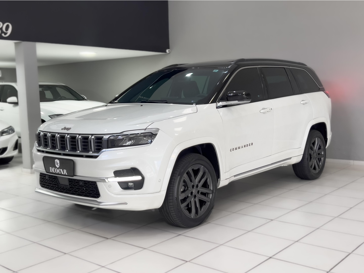 JEEP COMMANDER 2.0 HURRICANE 4 TURBO GASOLINA OVERLAND AT9
