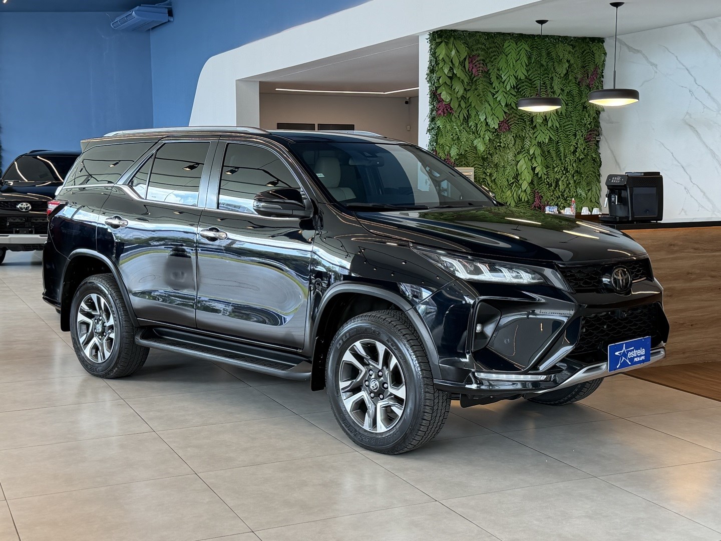 TOYOTA HILUX SW4