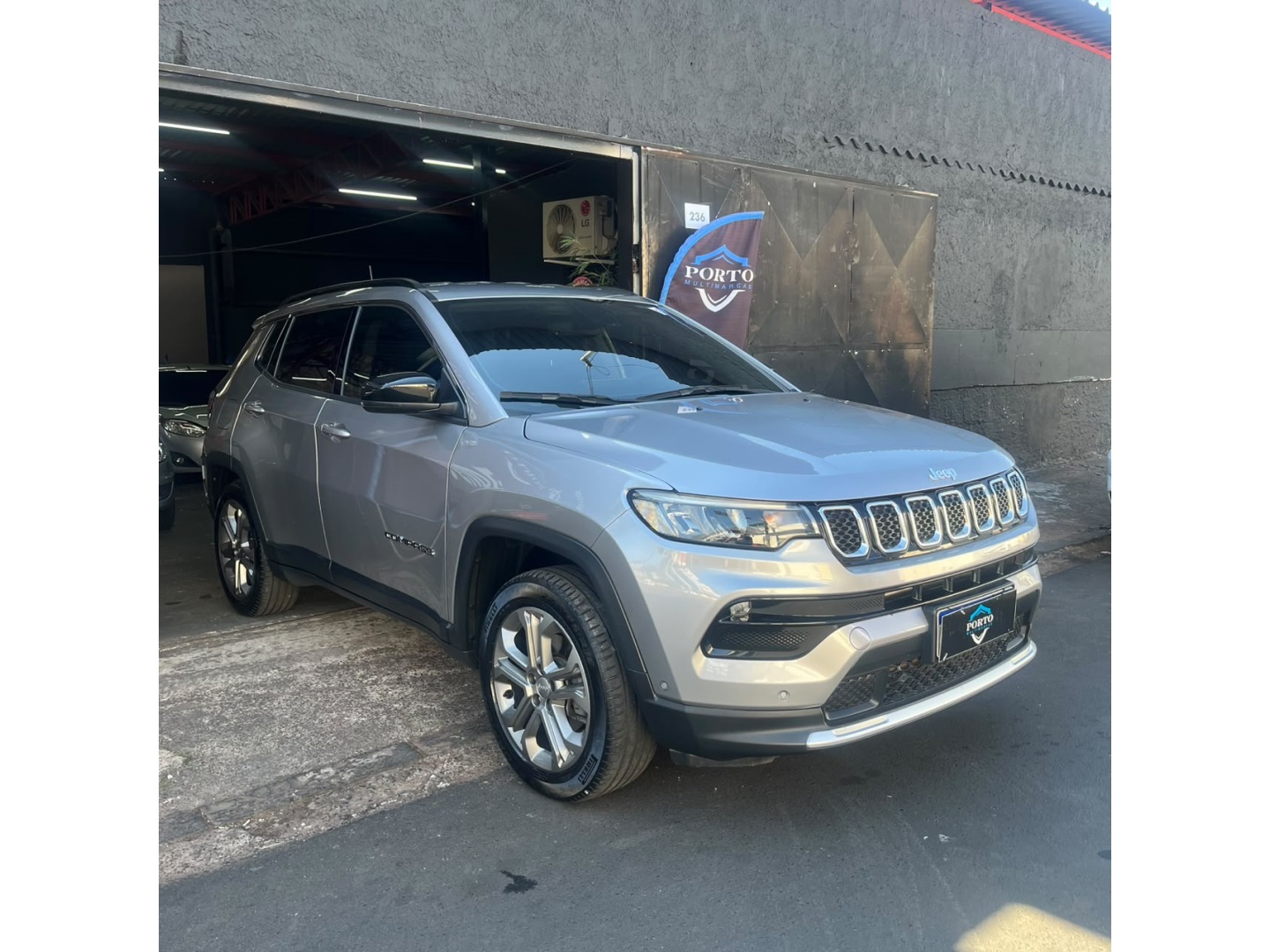 JEEP COMPASS