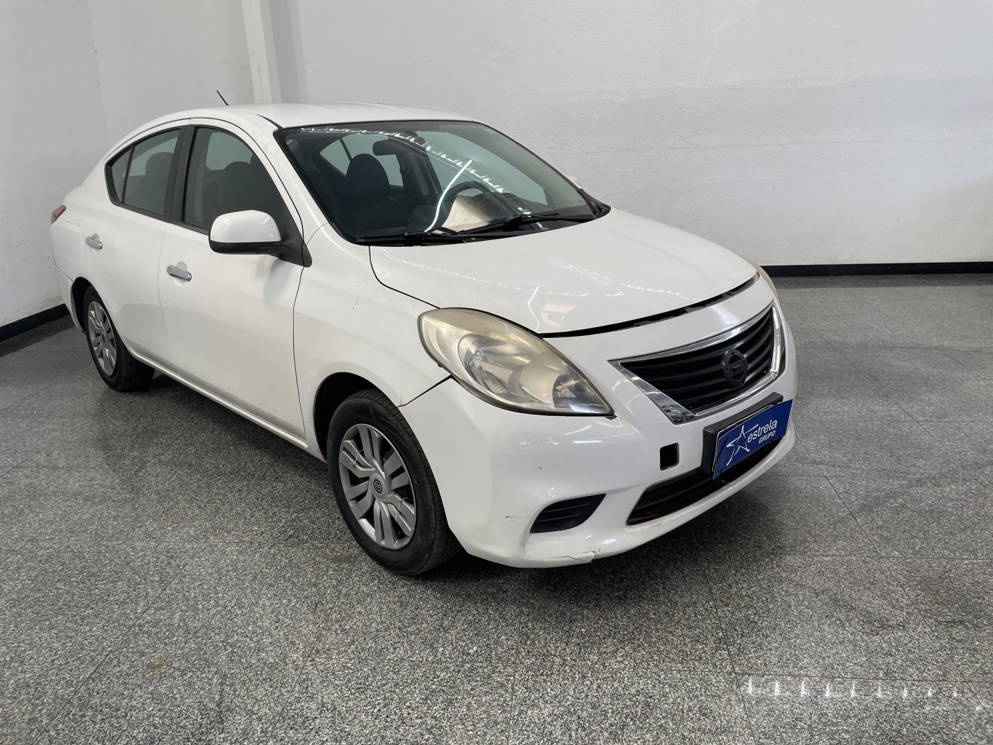 NISSAN VERSA