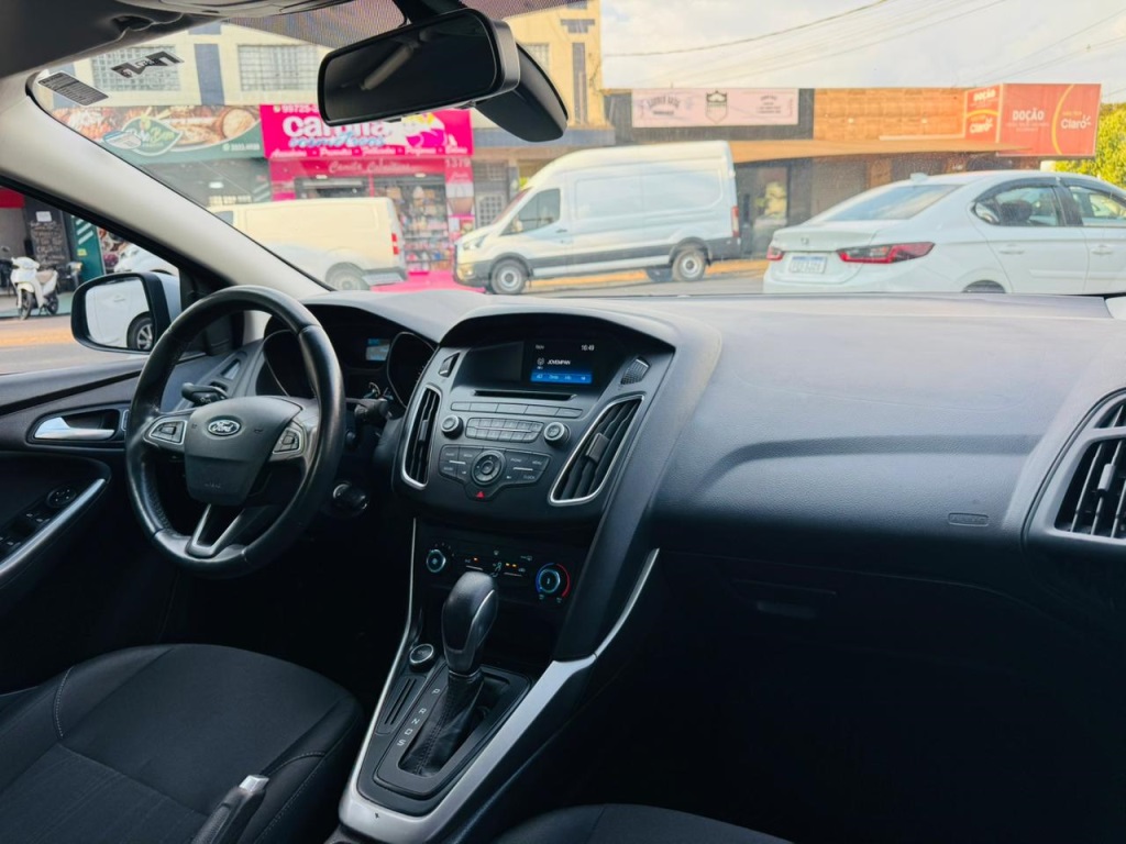 Ford Focus 2.0 Se Plus Fastback 16V Flex 4P Powershift - foto 10