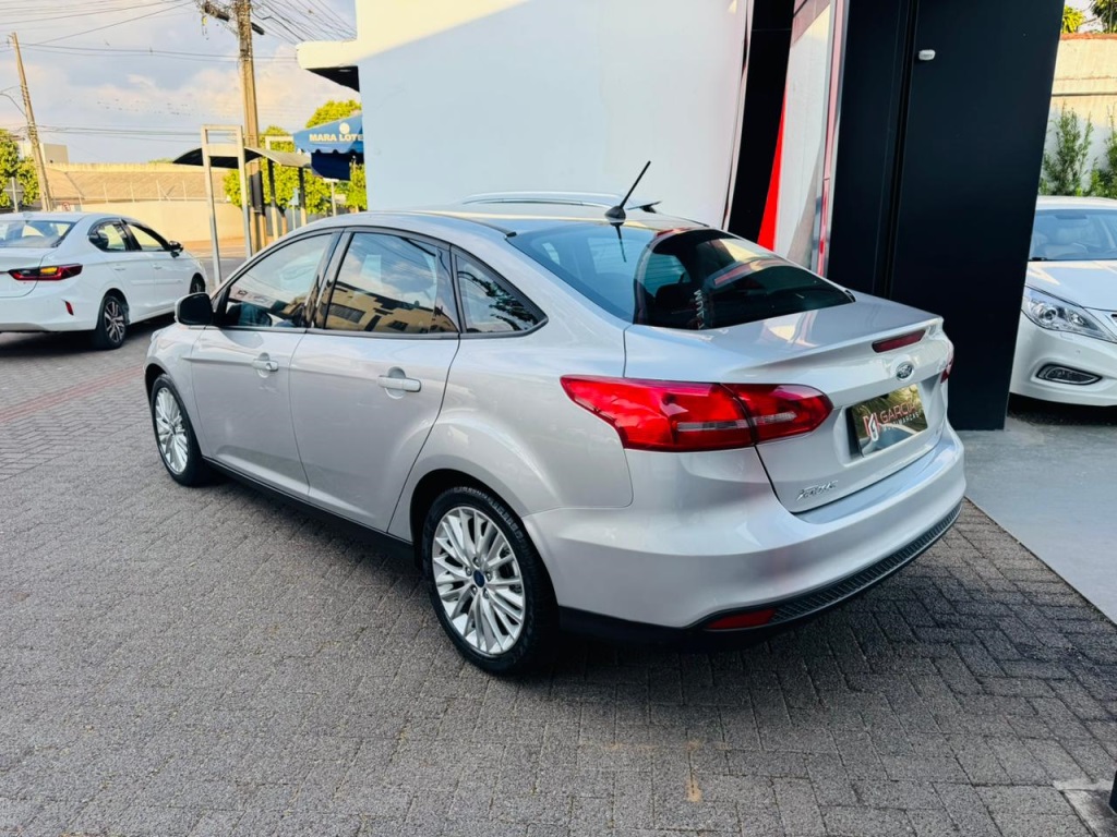 Ford Focus 2.0 Se Plus Fastback 16V Flex 4P Powershift - foto 7