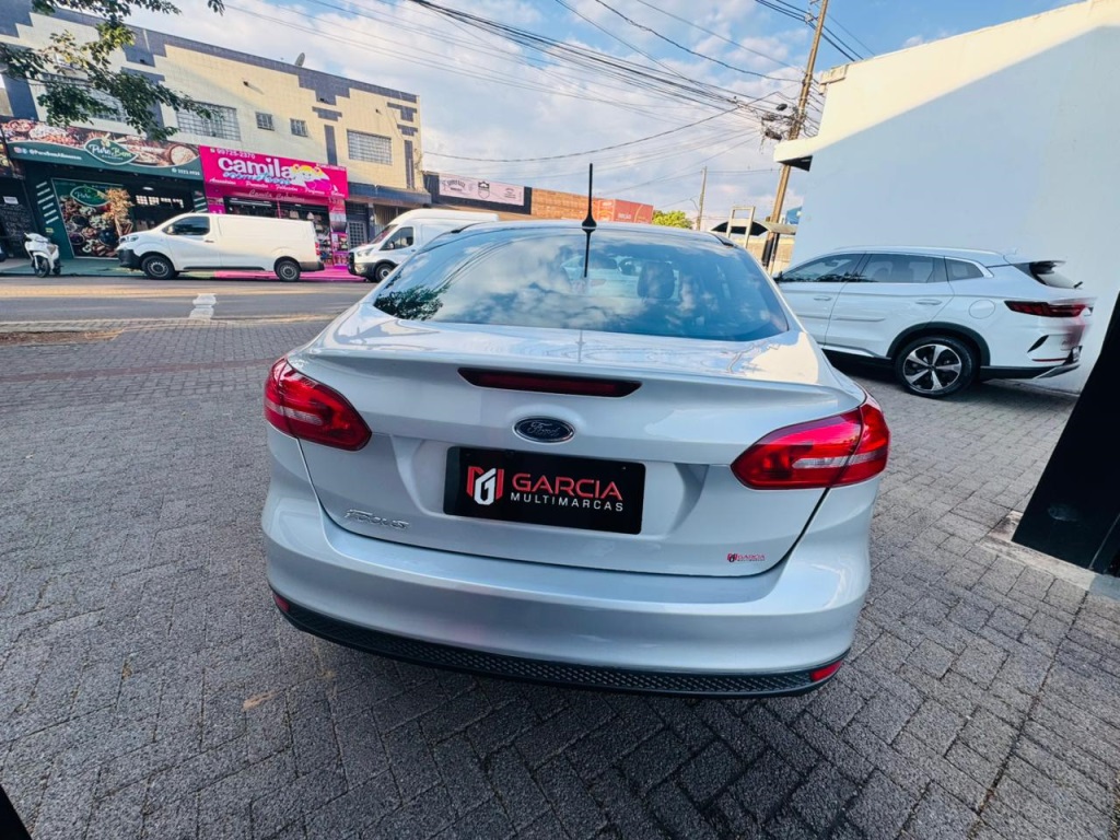 Ford Focus 2.0 Se Plus Fastback 16V Flex 4P Powershift - foto 6