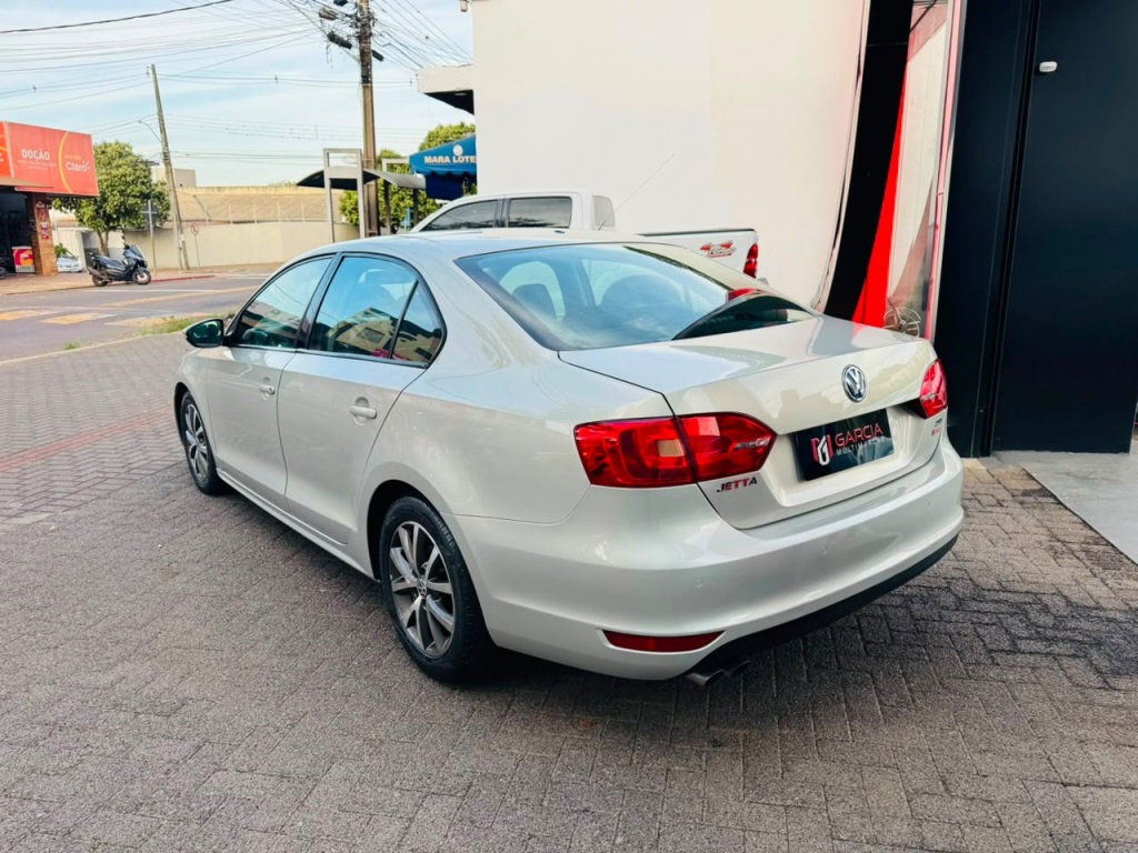 Volkswagen Jetta 2.0 Comfortline 120cv Flex 4P Tiptronic - foto 7