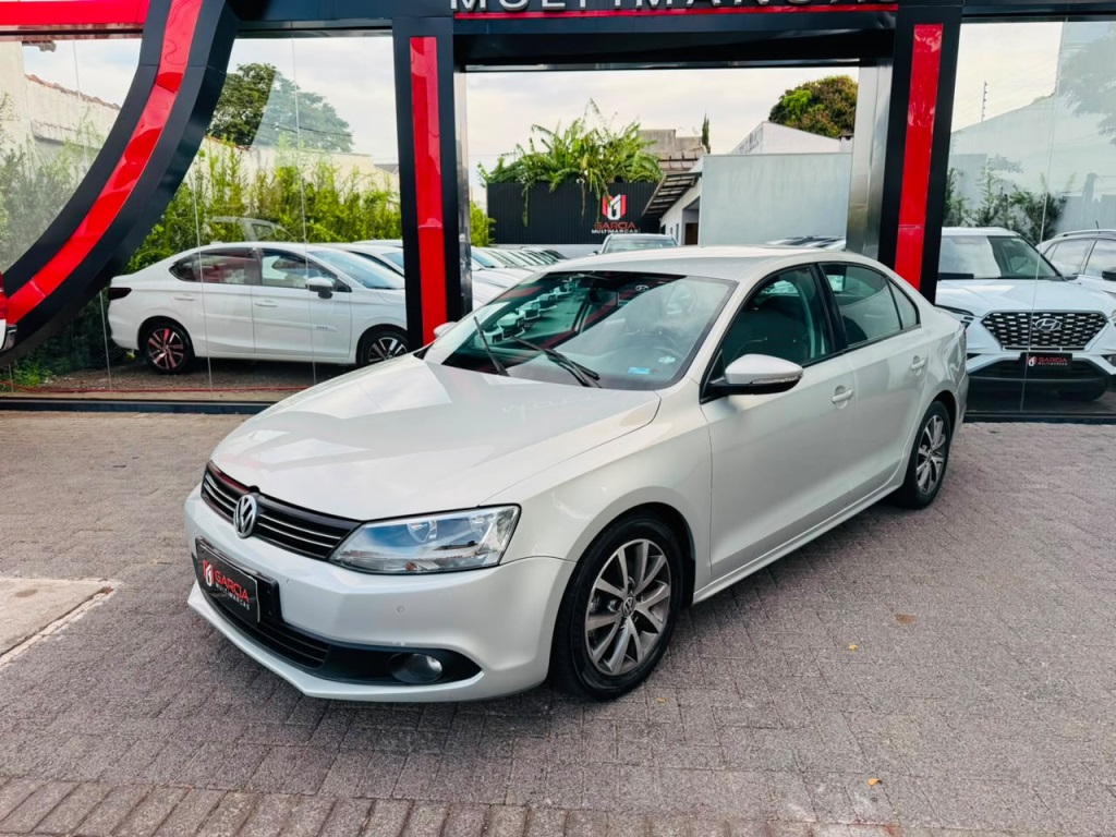 Volkswagen Jetta 2.0 Comfortline 120cv Flex 4P Tiptronic - foto 2
