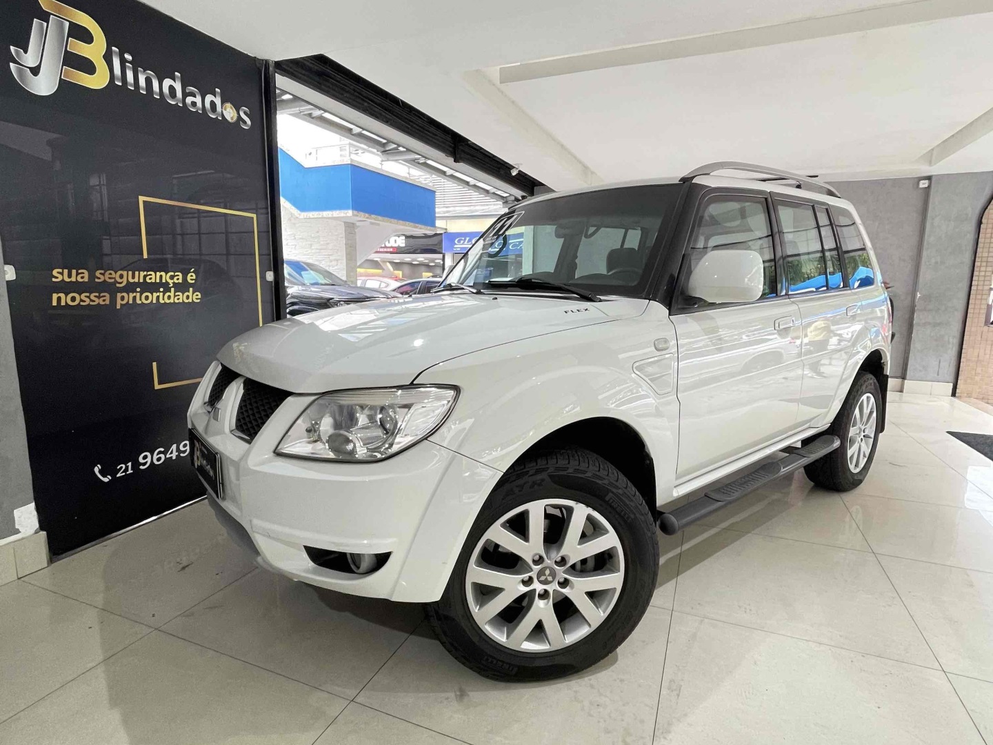 MITSUBISHI PAJERO TR4 2.0 4X4 16V 140CV FLEX 4P AUTOMÁTICO