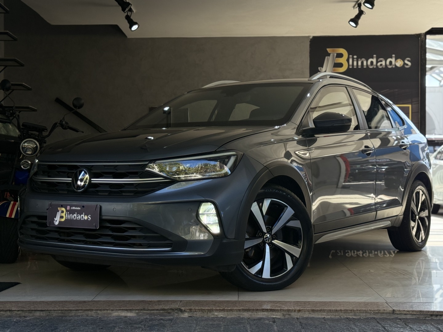 VOLKSWAGEN NIVUS 1.0 200 TSI TOTAL FLEX HIGHLINE AUTOMÁTICO